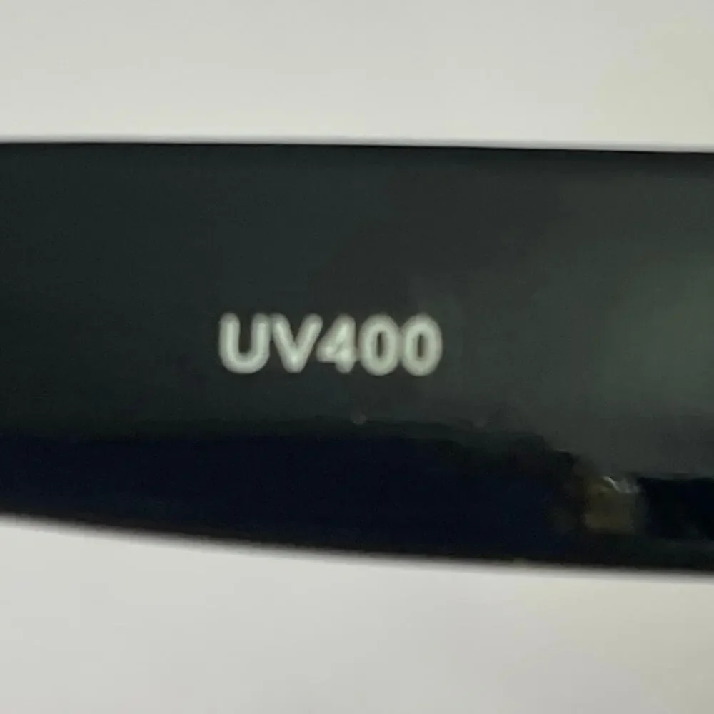 NWOT – Trendy 3‑D UV 400 Oversized Black Glasses